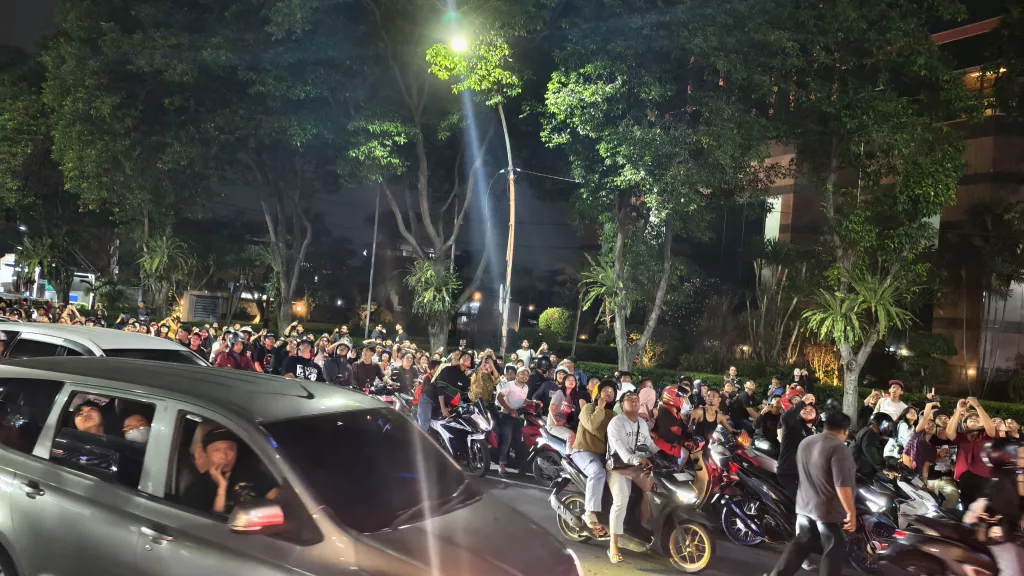 Pria Diduga Bunuh Diri di Hotel Goldvitel Surabaya, Arus Lalu Lintas Macet Total
