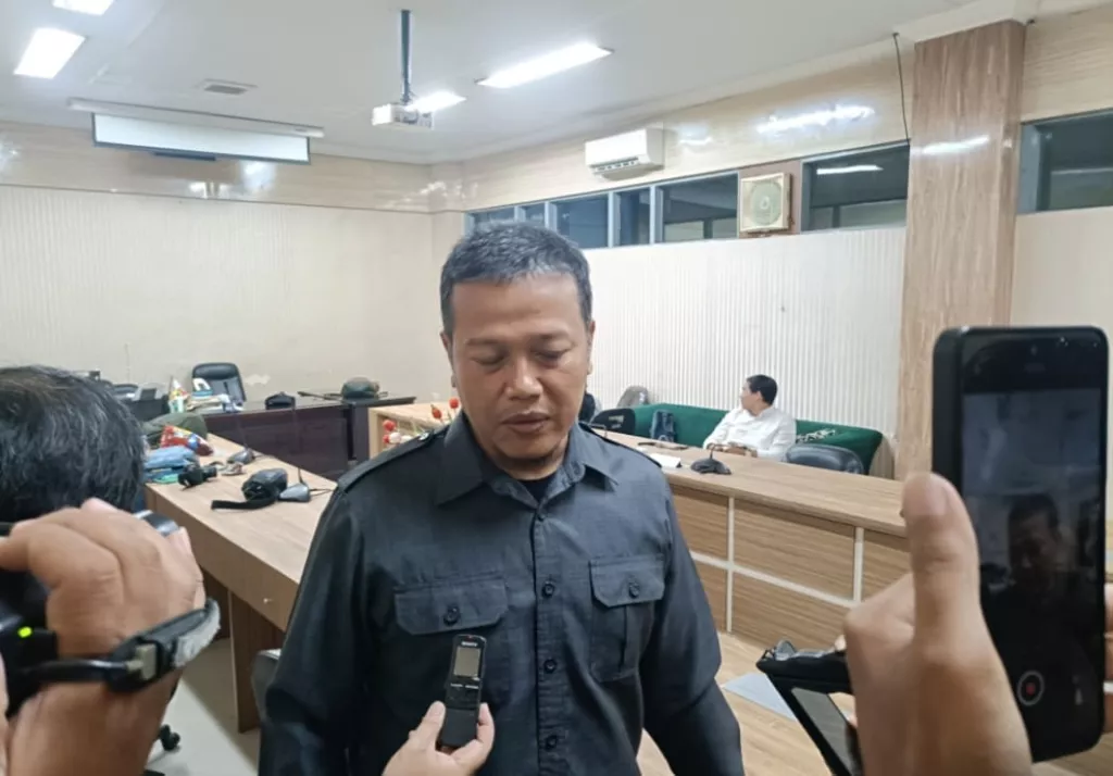 Gerindra Jember Tegas soal Anggota Dewan Main Gim saat Rapat, Pemecatan Menanti