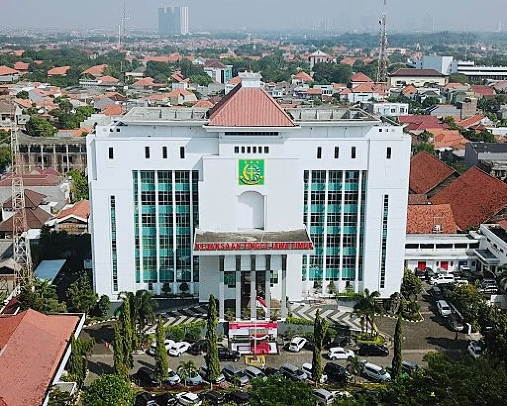 Kejati Jatim Serahkan Aduan Dugaan Pemborosan APBD Surabaya 2025 ke Inspektorat