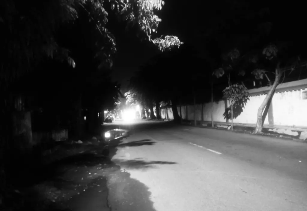 Kisah Horor Jalan Tapak Siring Surabaya: Bertemu Pengendara Bentor Tanpa Kepala, Satunya Berjubah Hitam