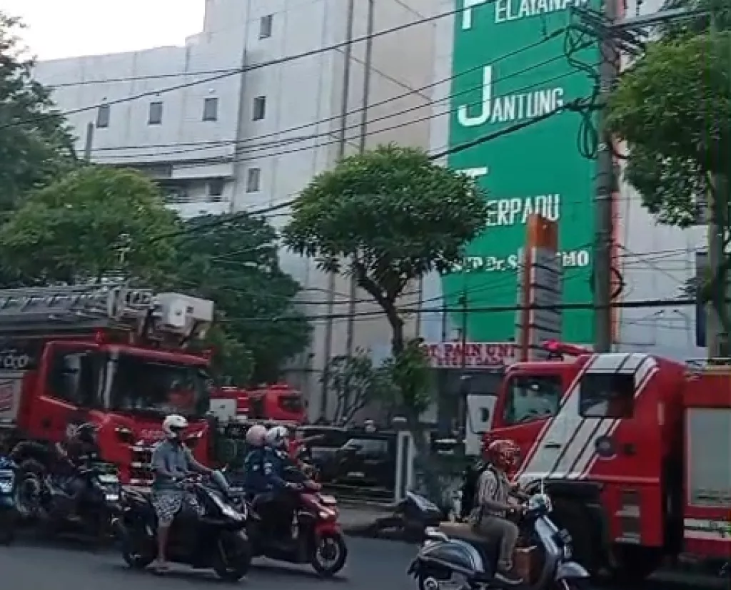1 Pasien Meninggal Dunia dalam Kebakaran di RSUD dr Soetomo Surabaya