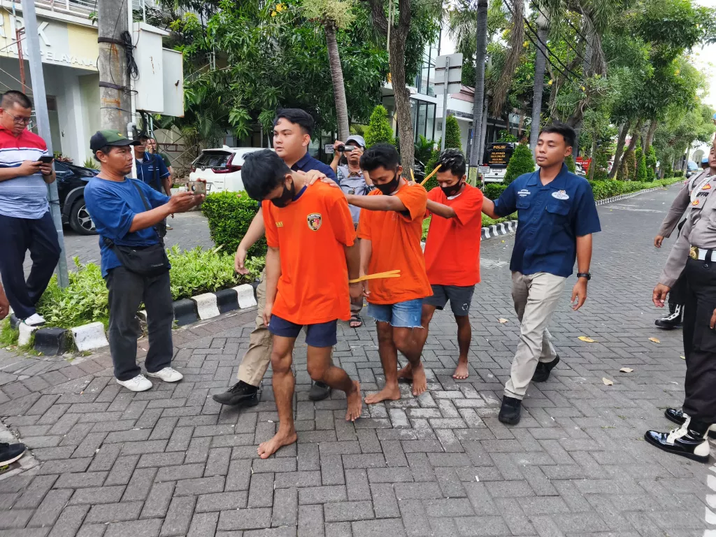Sindikat Curanmor Lintas Provinsi Bersenjata Airsoft Gun Digulung Polisi Surabaya 