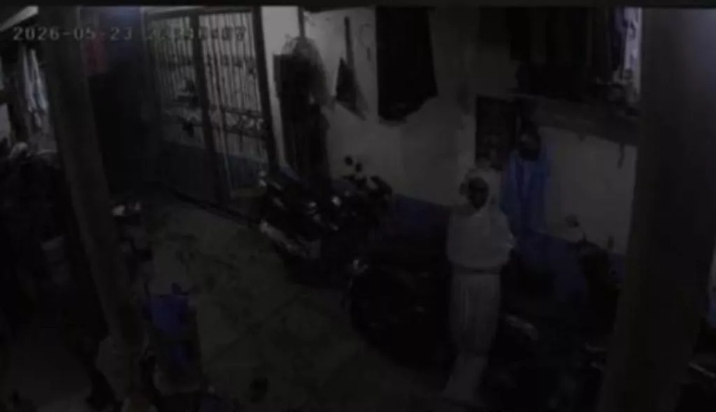 Viral Teror Pocong Ketuk Pintu Tengah Malam di Mulyorejo Surabaya