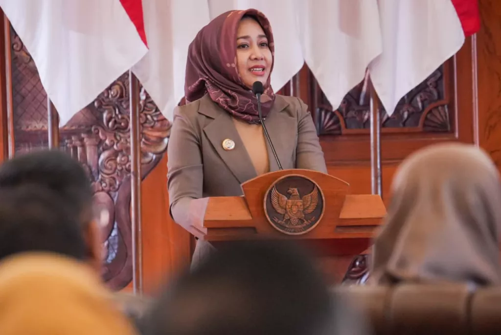 99 Petugas Sensus Ekonomi Dikukuhkan, Begini Pesan Tegas Wali Kota Mojokerto