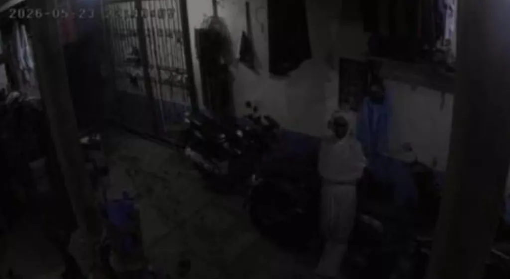 Kelakar Plh Walkot Surabaya Armuji Soal Teror Pocong yang Kini Viral