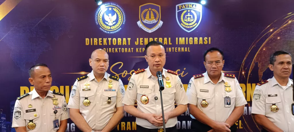 Perkuat Integritas Layanan, Dirjen Imigrasi Resmikan Prestige Immigration Services di Surabaya