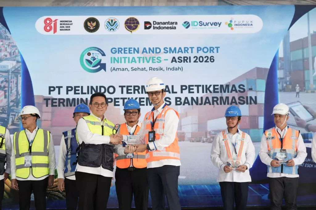 Pelindo Terminal Petikemas Raih Dua Penghargaan dalam Ajang Green and Smart Port 2026