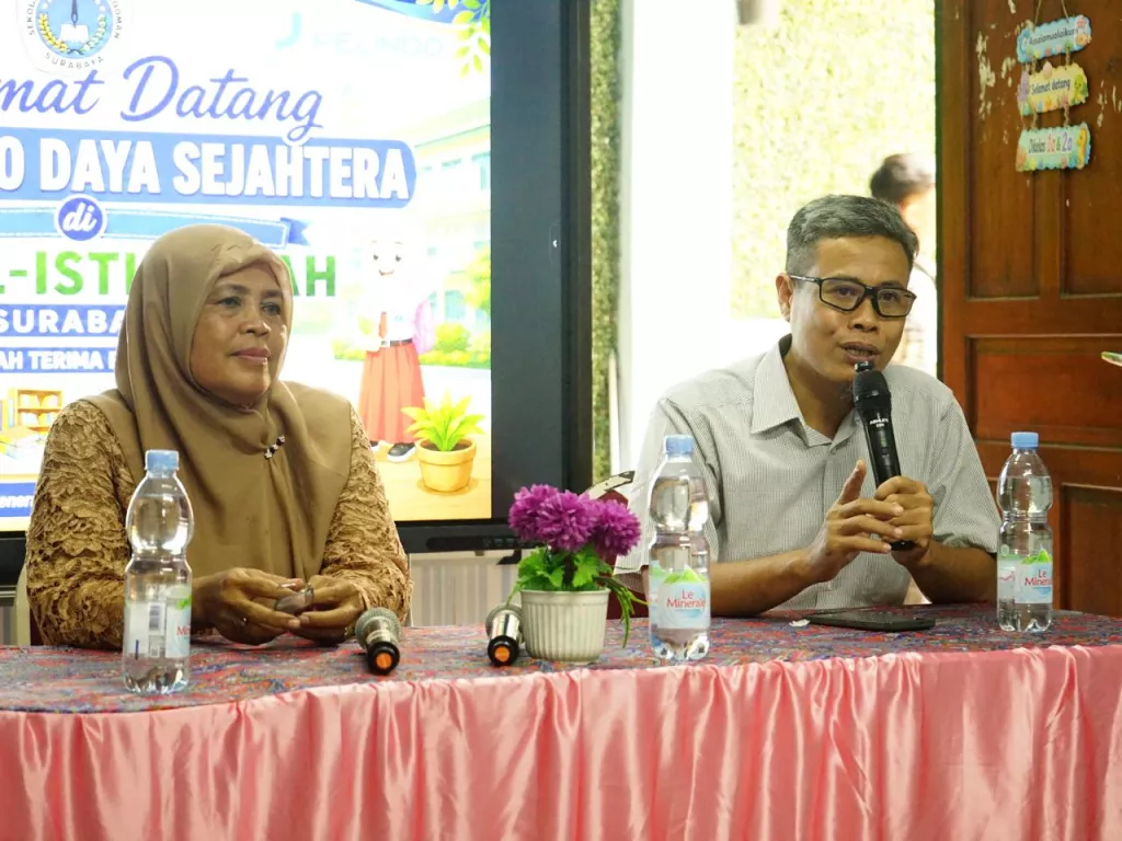 Perkuat Minat Baca, PT Pelindo Daya Sejahtera Serahkan Bantuan Perpustakaan ke SD Al Istiqomah Surabaya