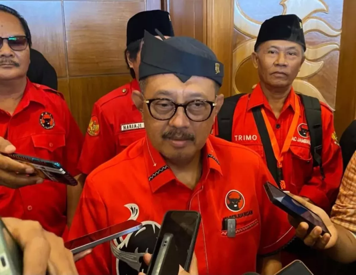 Eks Kader Berlabuh ke PSI, Ketua DPC PDI Perjuangan Surabaya Armuji Bungkam