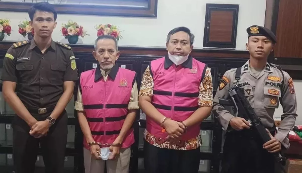 Terseret Korupsi Dana Hibah Koni Pasuruan, Kabag Hukum Pemkab Probolinggo Ditahan