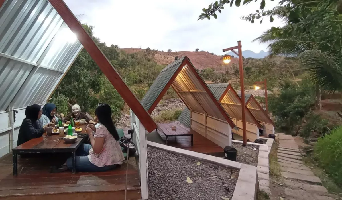 Spot Nongkrong Baru di Nganjuk: Nuansa Pedesaan Swiss, Harga Murah Bonus View Gunung Wilis