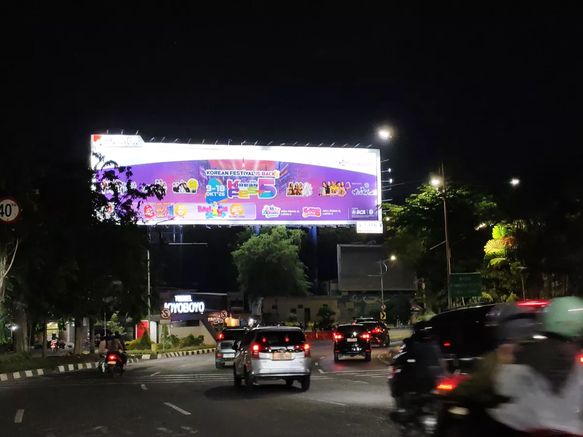 45 Ribu Reklame di Surabaya, Ratusan Masih Bandel dan Nunggak Pajak