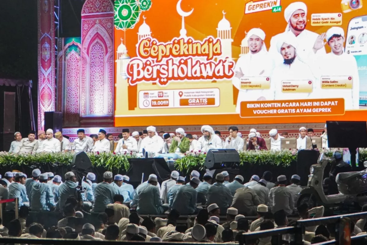 Salawat Bersama di Sidoarjo, Subandi: Ketuk Pintu Langit untuk Keselamatan dan Kemajuan