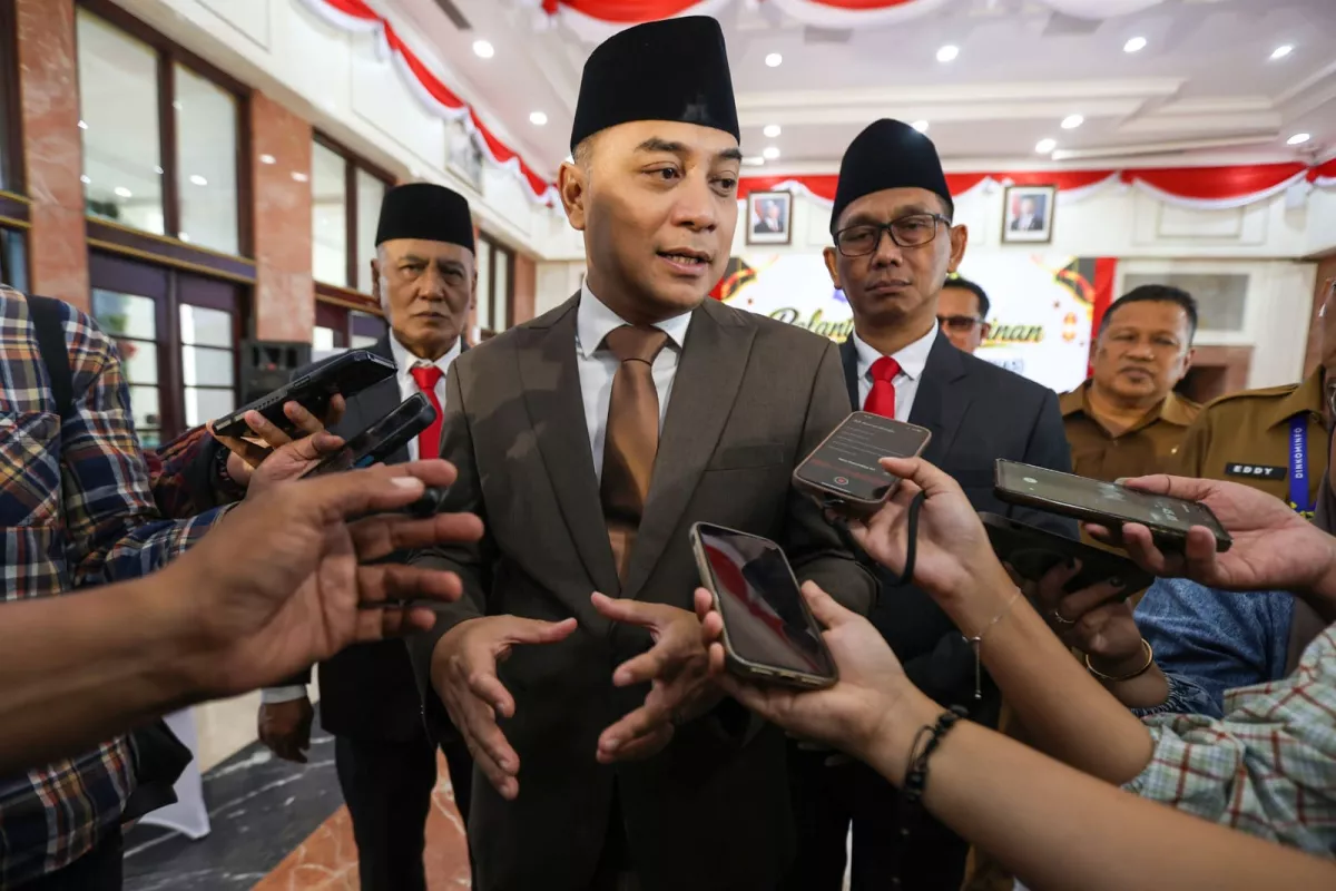 Finalis Cak Surabaya Ditangkap Polisi, Wali Kota Eri: Gelar Akan Kita Cabut