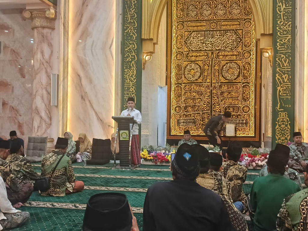 Bupati Mojokerto Muhammad Al Barra