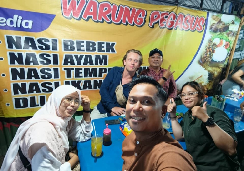 Warung Pegasus Surabaya. (Foto: Ade/selalu.id).
