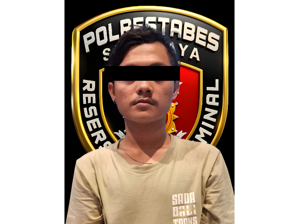 Tampang pelaku yang mencuri motor petugas kebersihan di Surabaya. (Dok. Polrestabes Surabaya).