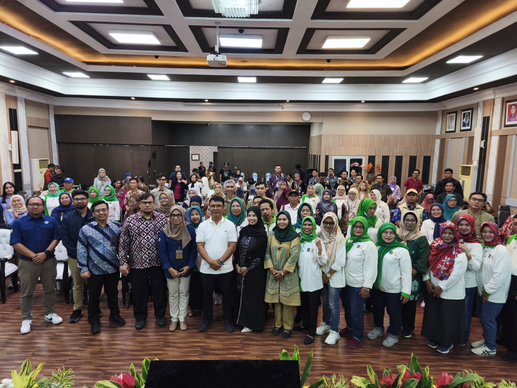 Peluncuran program pencegahan sampah plastik sungai di Surabaya. (Foto: selalu.id).