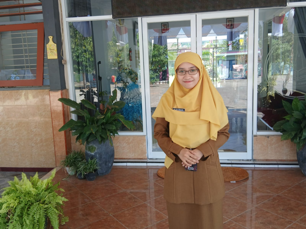 Mengenal Filza Isnaini, Guru SMPN 9 Jember yang Masuk 31 Terbaik Nasional