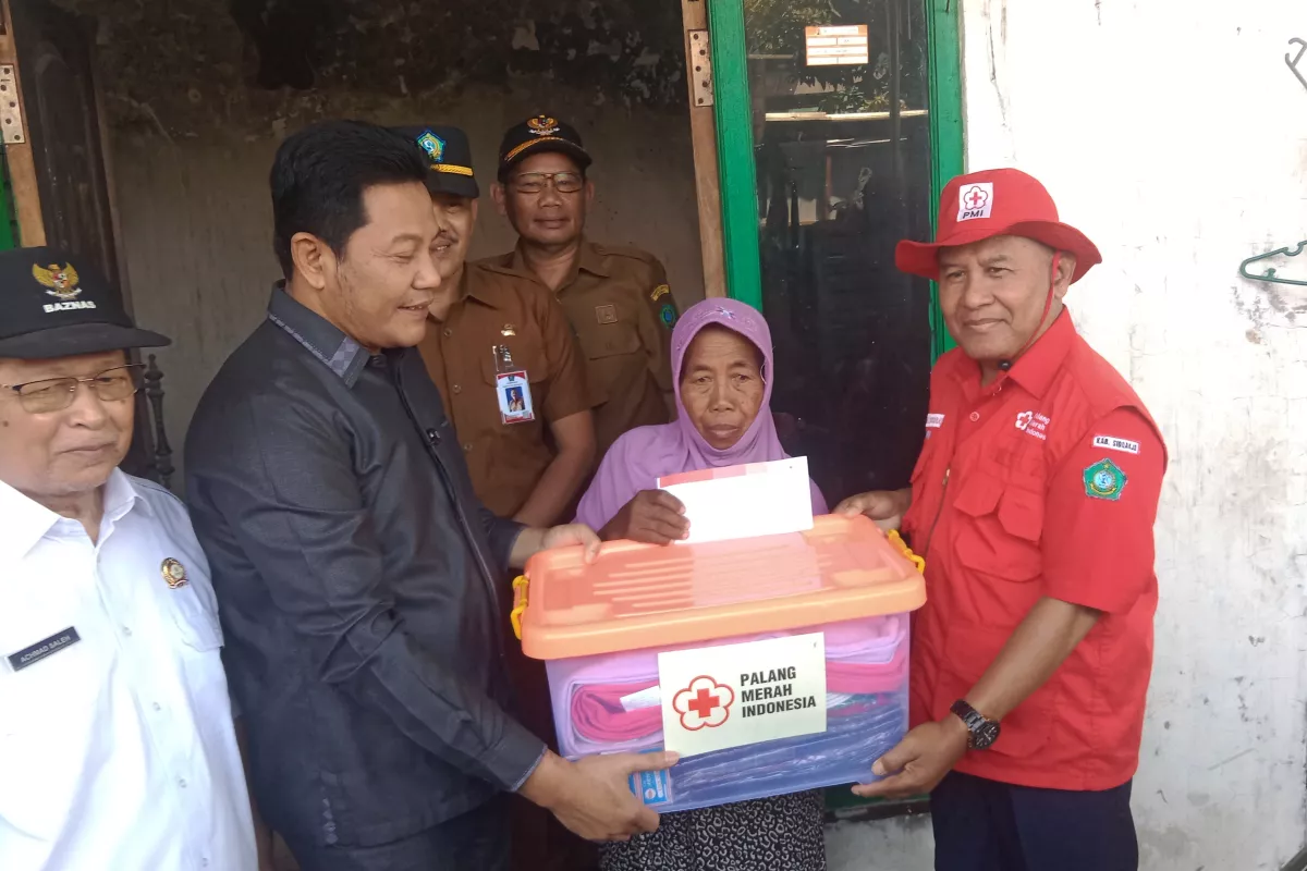 Air Mata Syukur Mbah Sapekyah, Rumahnya yang Ludes Terbakar Segera Diperbaiki Pemkab Sidoarjo
