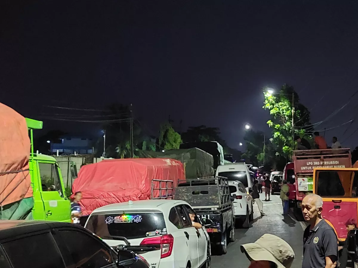 Akses Pelabuhan Ketapang Lumpuh, Macet Mengular hingga 10 Kilometer