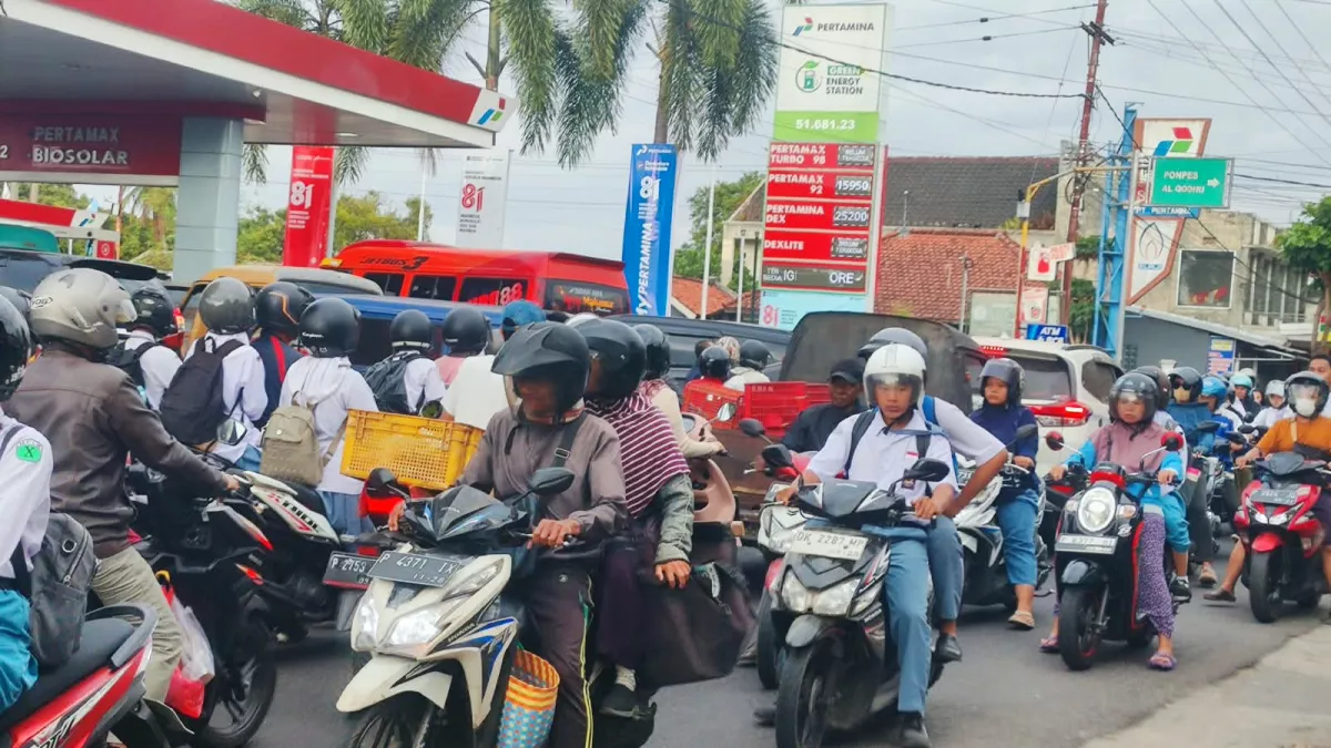 Bupati Fawait Pastikan Pasokan BBM di Jember Aman dan Bakal Ditambah
