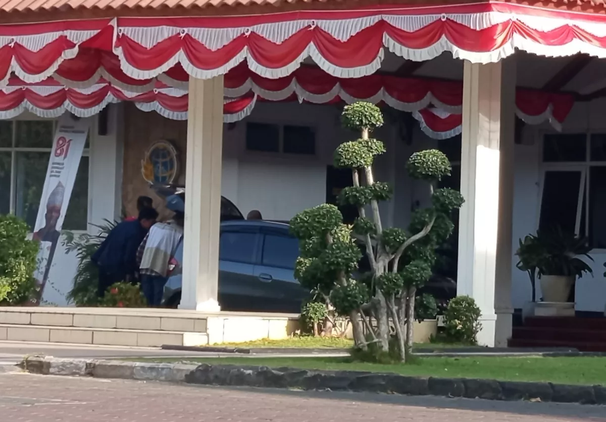 Giliran Kantor BPN Jatim Digeledah KPK, Sita Sejumlah Koper