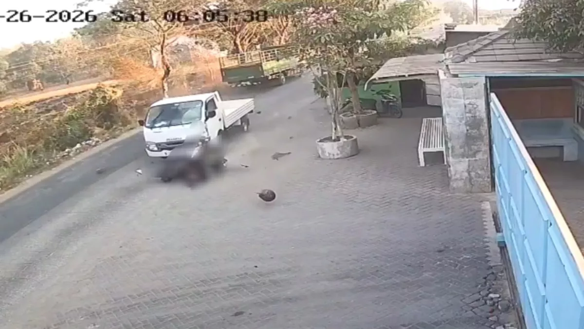 Motor Adu Depan Mobil di Mojokerto, Satpam Berangkat Kerja Tewas