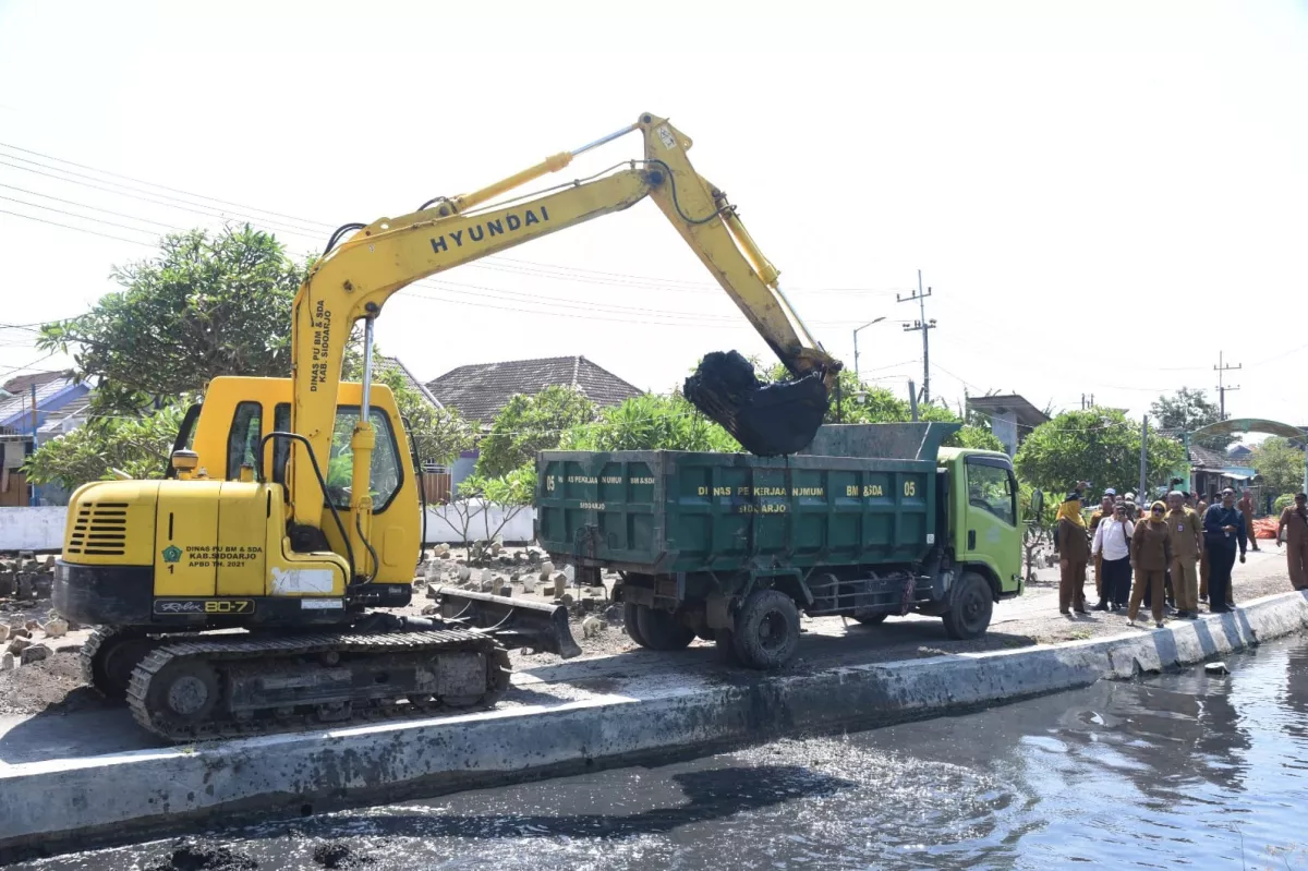 Jelang Musim Hujan, Normalisasi Sungai di Sidoarjo Dikebut