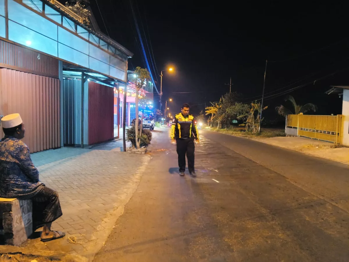 Pejalan Kaki Lansia Tewas Tertabrak Motor di Mojokerto