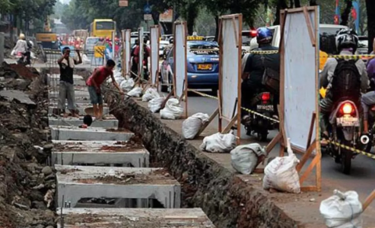 Proyek Drainase Kelurahan Ancam Pasokan Air Bersih di Surabaya