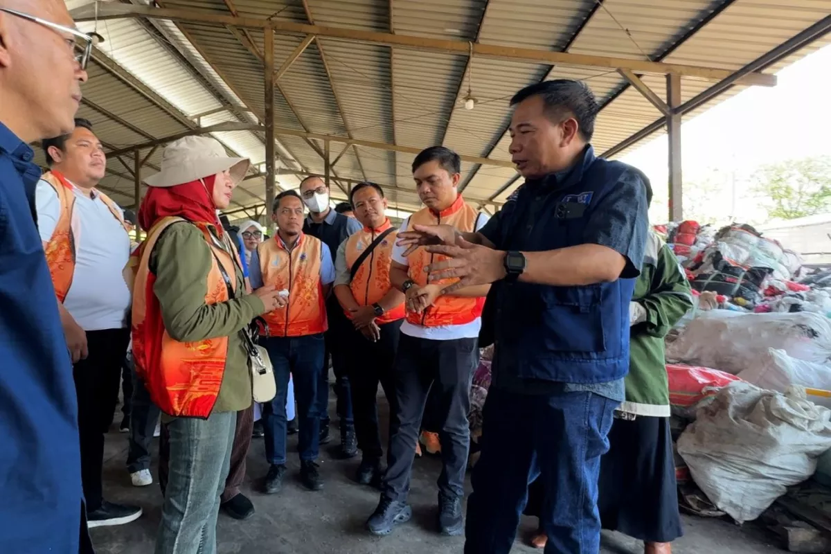 Tak Cukup Andalkan TPA, Jakarta Barat Belajar Pengolahan Sampah dari Sidoarjo