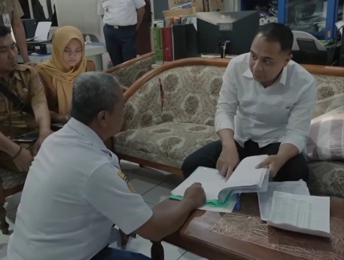 Temukan Indikasi Pungli Setoran Tunai, Wali Kota Eri Siap Sapu Bersih Jukir hingga Pejabat Dishub