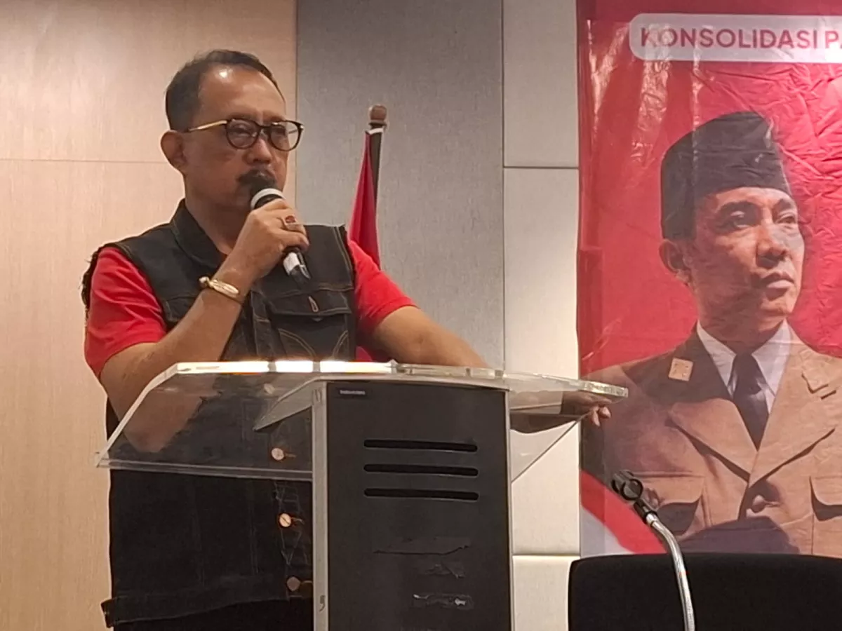 Armuji Minta Ranting PDIP Surabaya Ambil Hati Warga di Pemilu 2029, Jangan Main Proyek!
