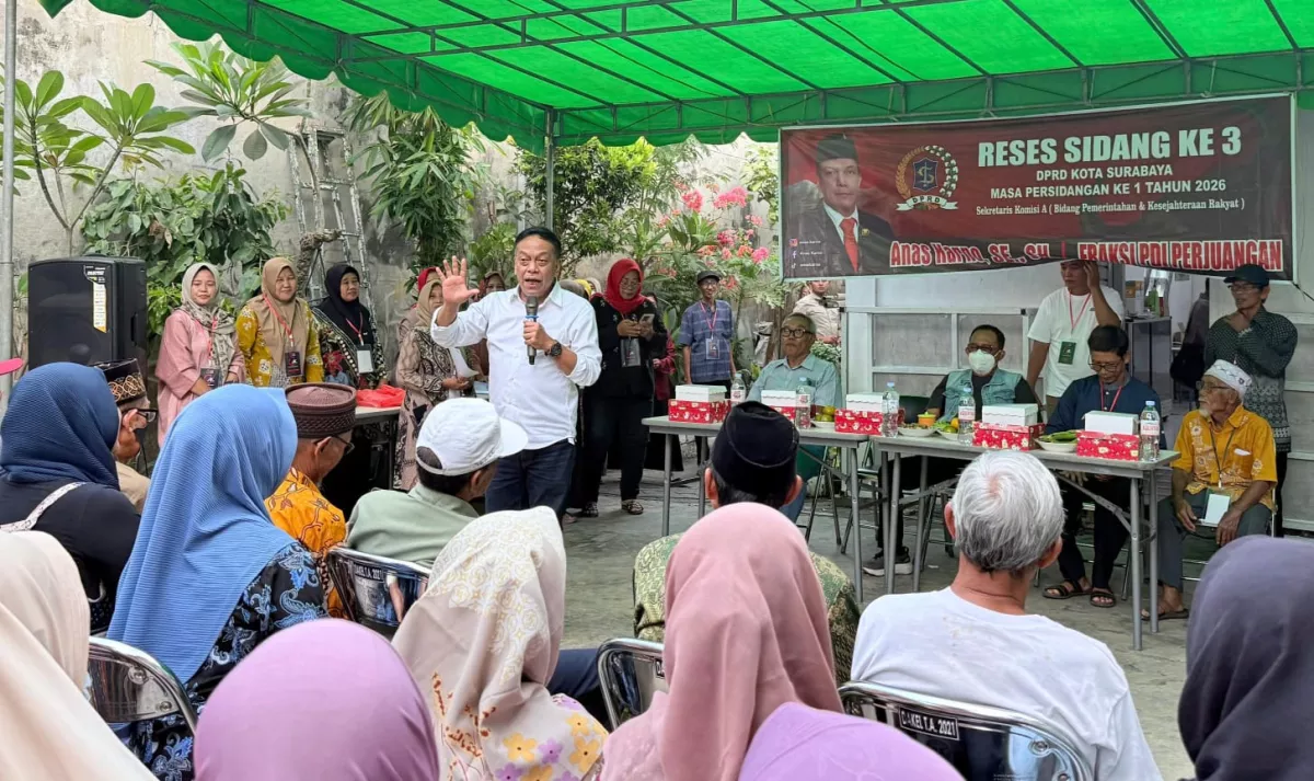 Warga Nginden Masuk Desil 9 Wadul ke Anggota DPRD Surabaya Anas Karno